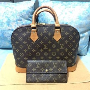 Authentic Louis Vuitton Alma Set